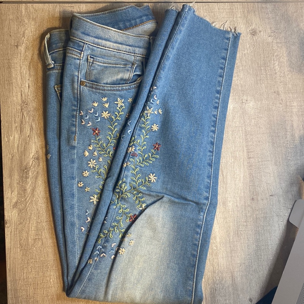 Driftwood Embroidered Jeans - Size 29